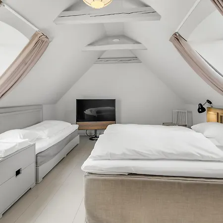 Apartment Amazing In With Wifi And 1 Bedrooms *